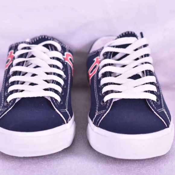 Boston Red Sox MLB Canvas Low Top Lace Up Navy & Red Logo Shoes W 7 or Men 5.5 - Picture 2 of 8